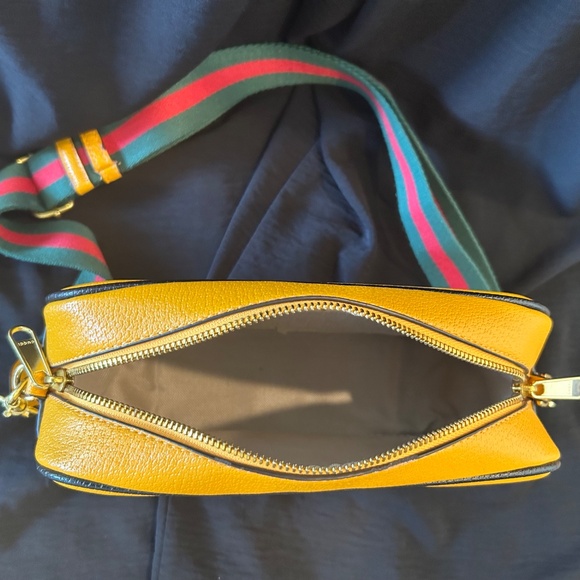 Gucci x Adidas Small Yellow Shoulder Bag - Picture 2 of 8